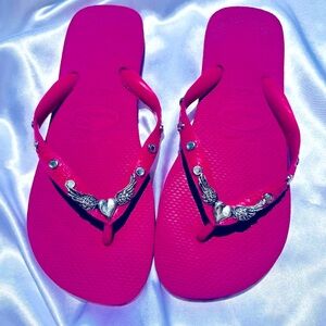 Havaianas Hot Pink Flip Flops with Silver Heart Wings & 8 Iridescent Crystals Ea